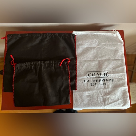 Coach Dust Bags Bundle of three. 2 Dk Brown/Red Trim 1 white. Price for All 3.🥳💰 - Picture 5 of 12